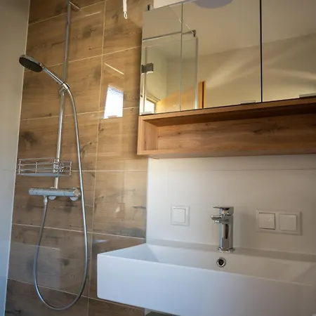 Holiday home Zugspitznestl In *